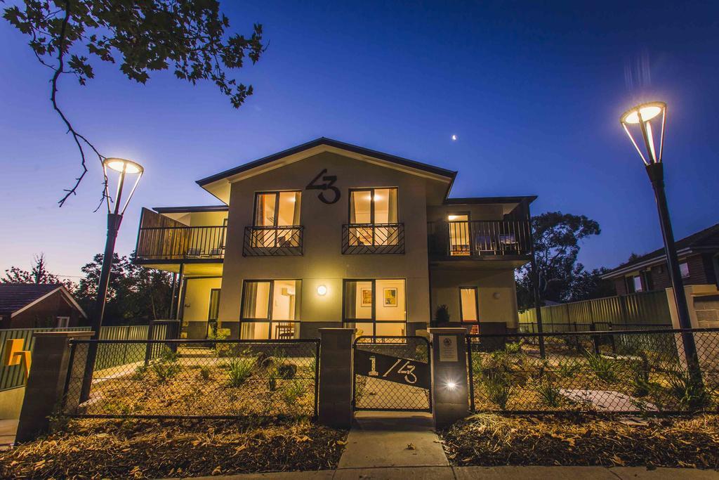 One Of A Kind Apartments Canberra Exterior photo