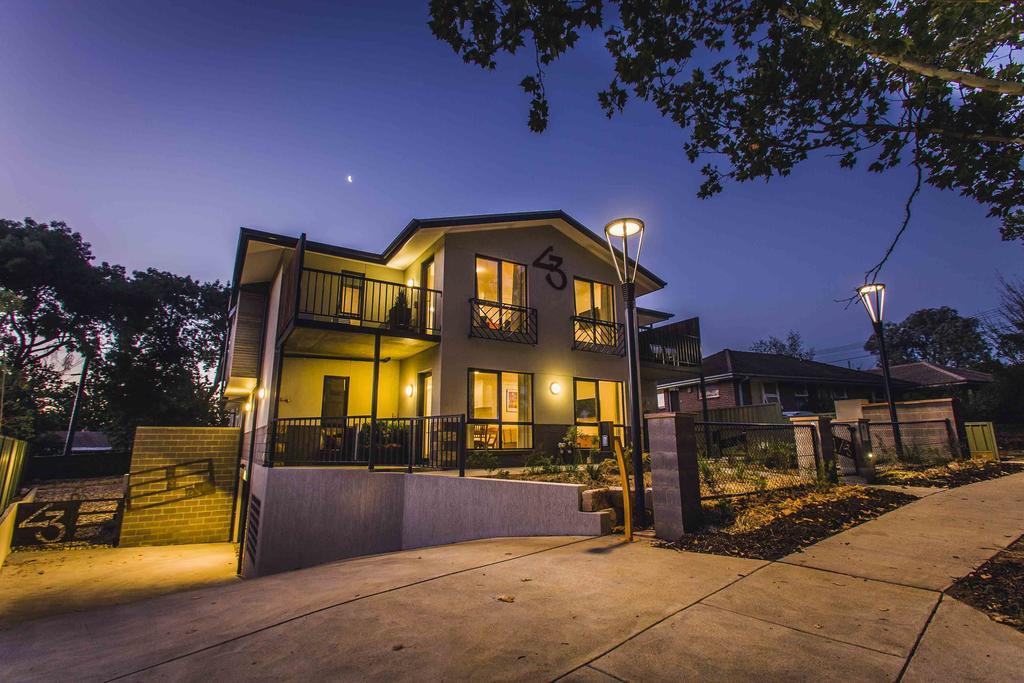 One Of A Kind Apartments Canberra Exterior photo